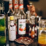 bouteilles d’alcool cocktail show