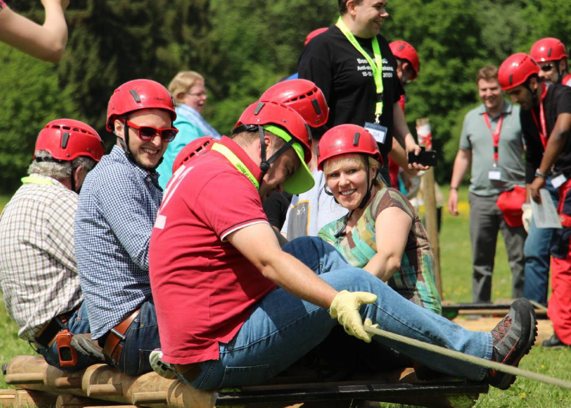 participants moving on a roller raft during the Jengame