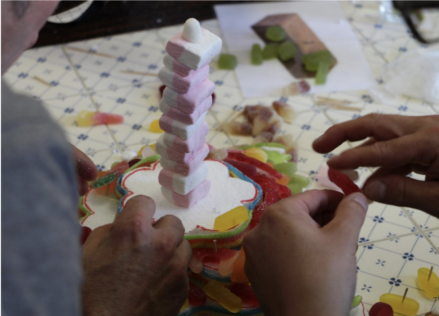 construction of a candy cake during the Jengame