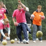 team-playing-football