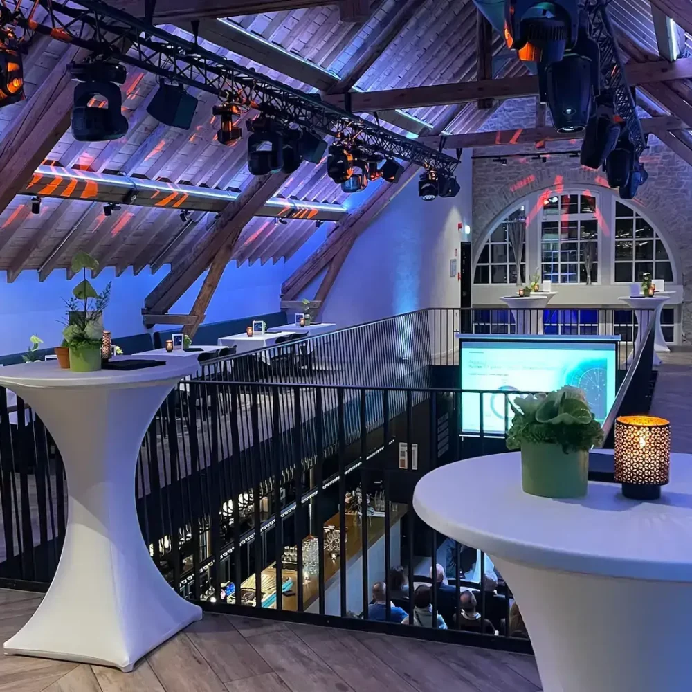 Tero Riverhouse - Mezzanine
